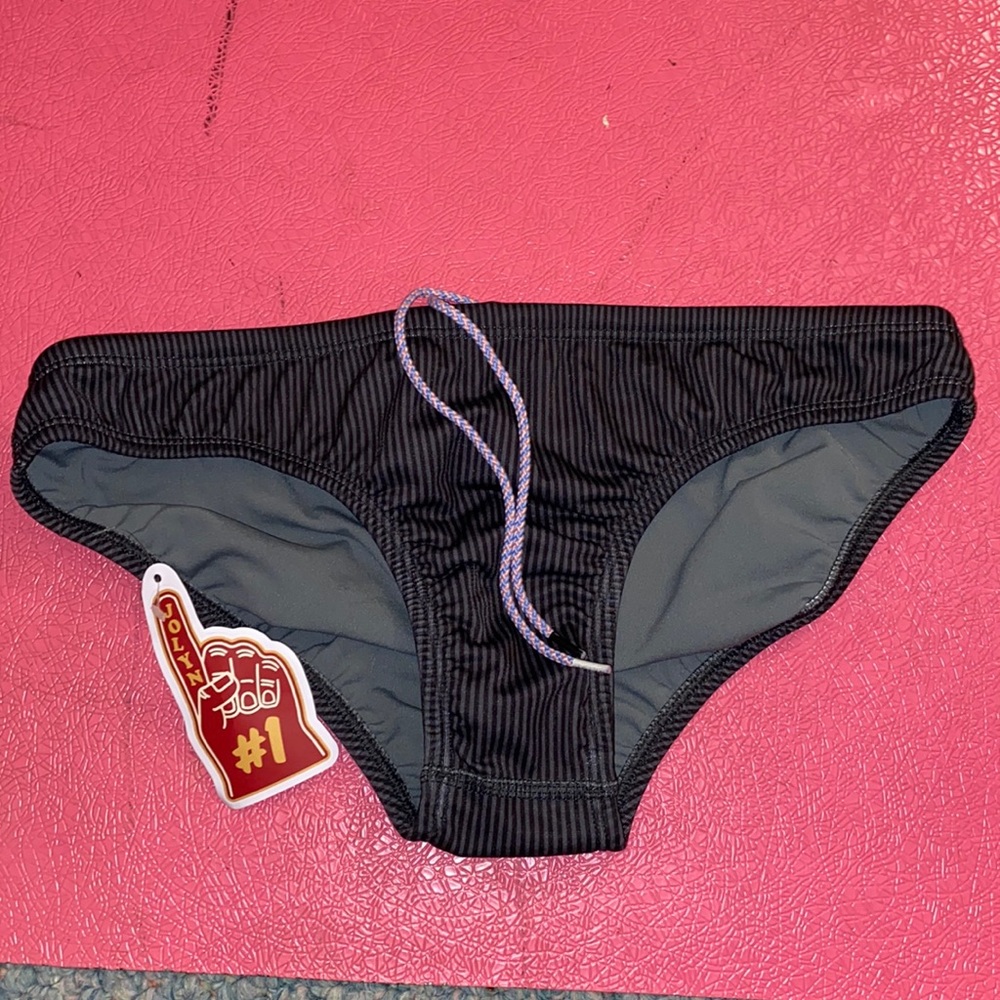 Andy Jolyn bottoms (Print: Sassafras)